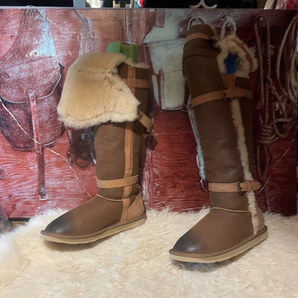 New Australia Luxe Collection OTK leather/shearling boots - Picture 5 of 13